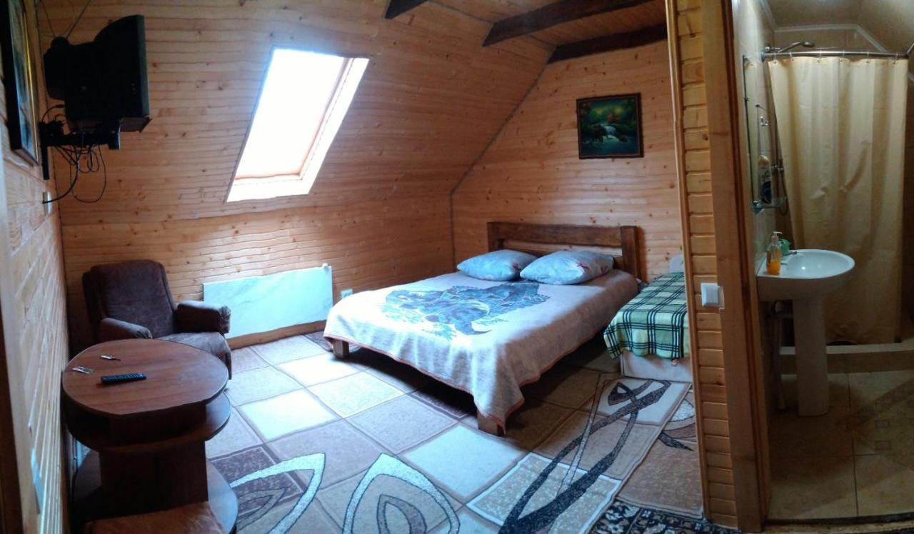 Villa Під Лісом У Гіда Jaremtsche Exterior foto